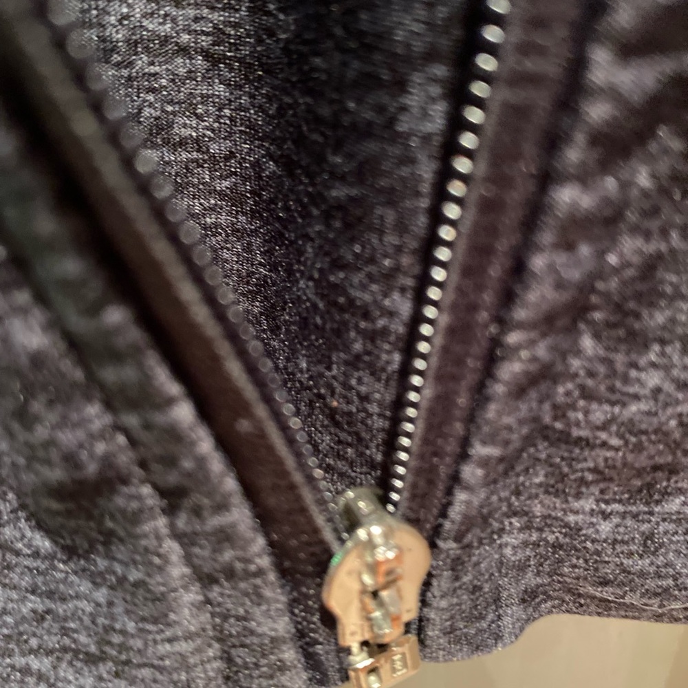 Medium gap jacket - Picture 3 of 3